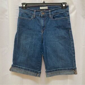 Ladies LEVI’S stretch denim Bermuda shorts size 12